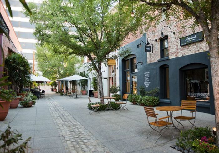 alley, downtown, old pasadena, one colorado