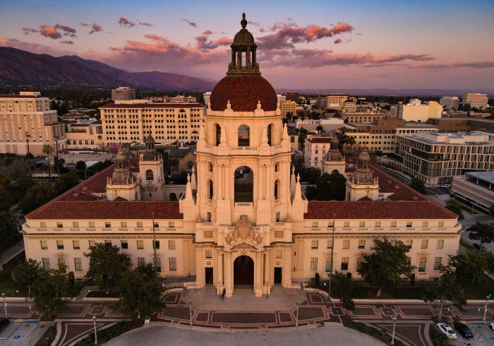 Pasadena City Hall by E streetview