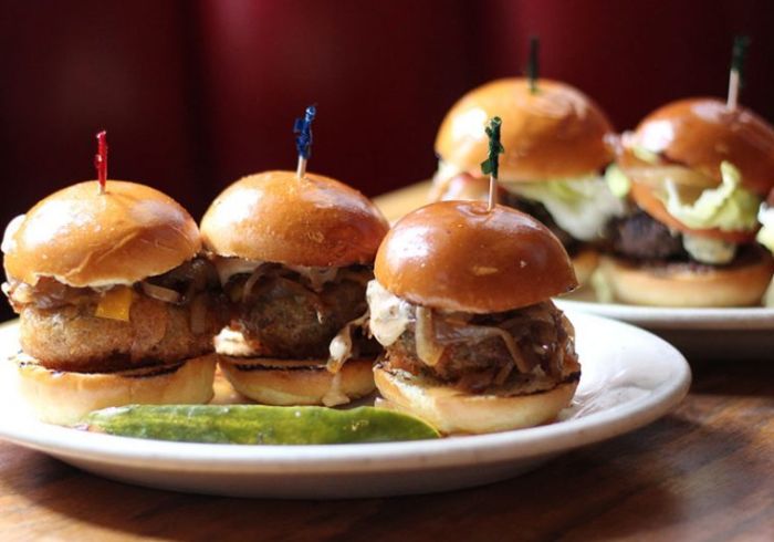 lucky baldwins cheeseburger week sliders